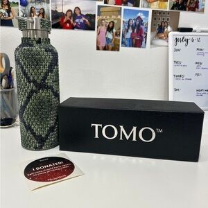 Green and Black Decorative Glass Vase